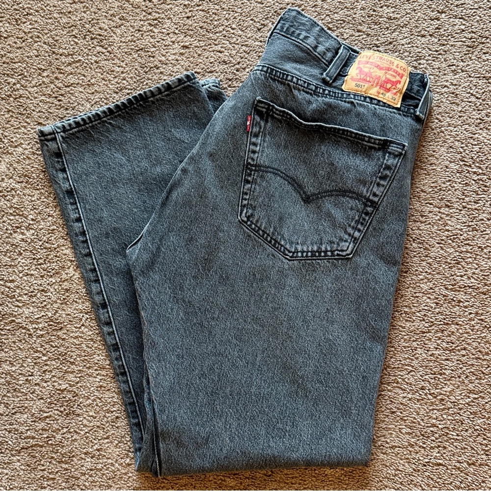 Levi's 501 faded black Jeans Classic Style